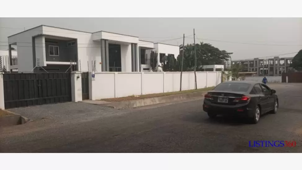 GH¢40,000 EXECUTIVE 5MASTER BEDROOMS STOREY HOUSE WITH AIR-CONDITIONS AT CANTONMENT ACCRA